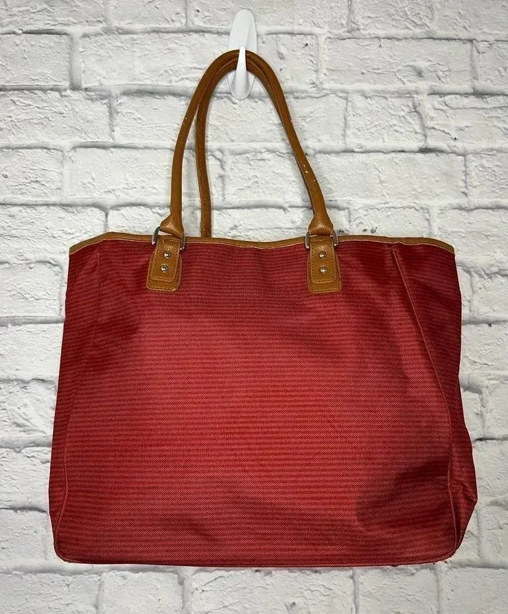 Jessica Simpson Breton pop weekender tote. - Image 2