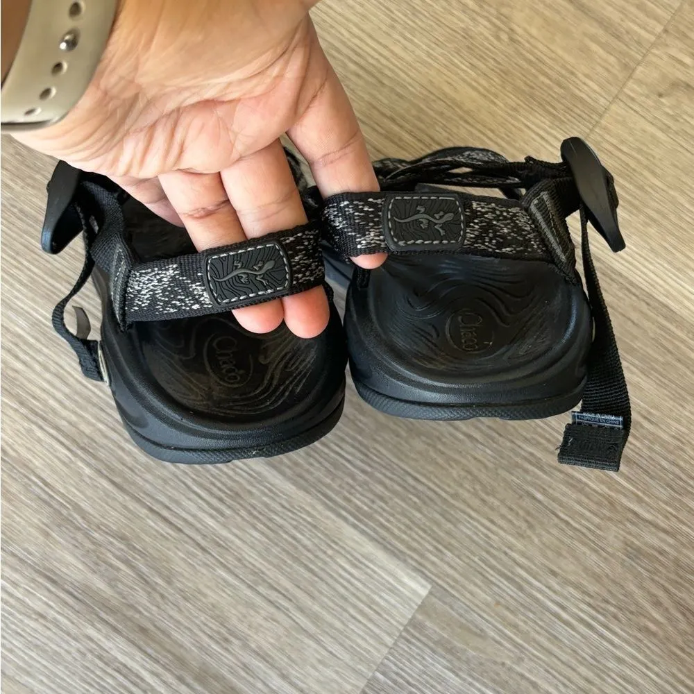 Chaco Z Volv X2 Sandal/women/ black/white size 6 - Image 7
