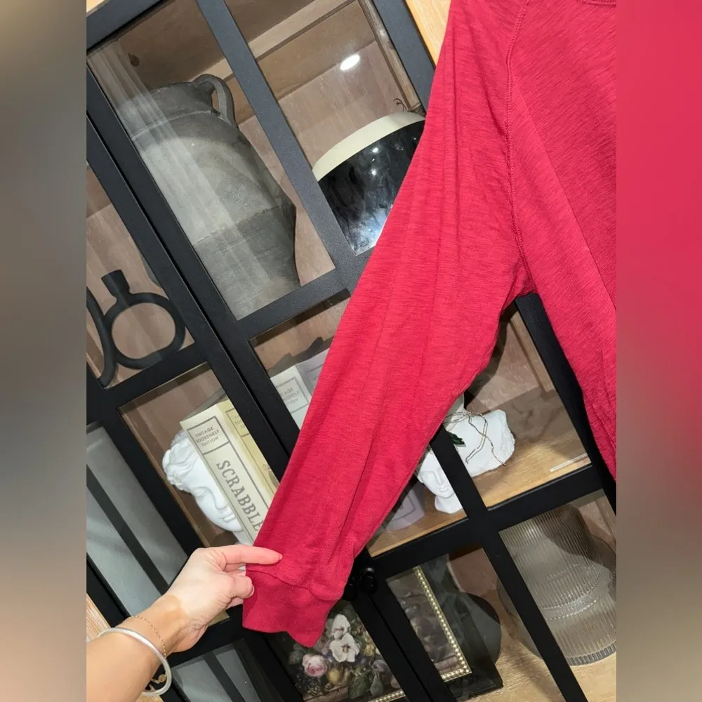 Disney Parks sequined mickey mouse long sleeve top blouse pullover crewneck plus Silver Size 1X - Image 6