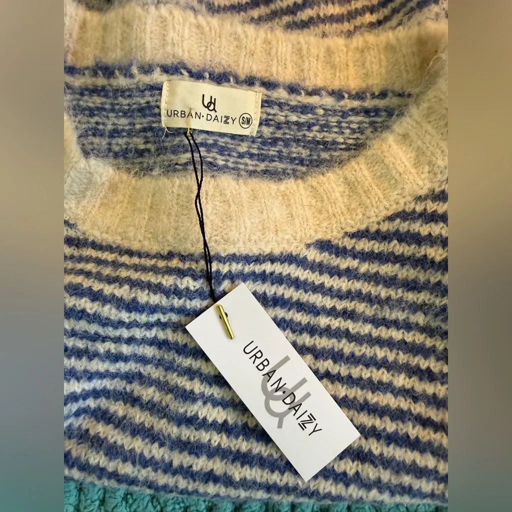 Urban Daizy NWT  Embroidered Striped Knit Sweater - Image 9