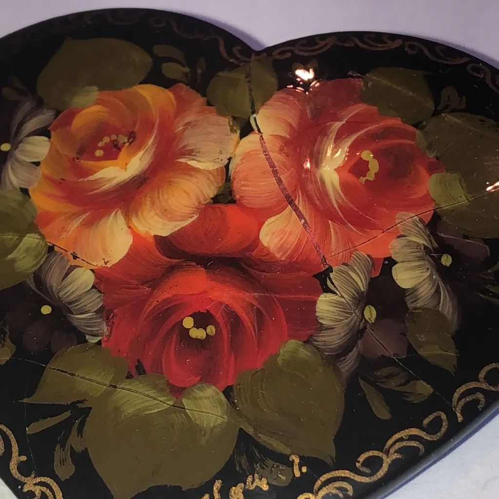 Russian Vintage Hand Painted Floral Heart - Image 3