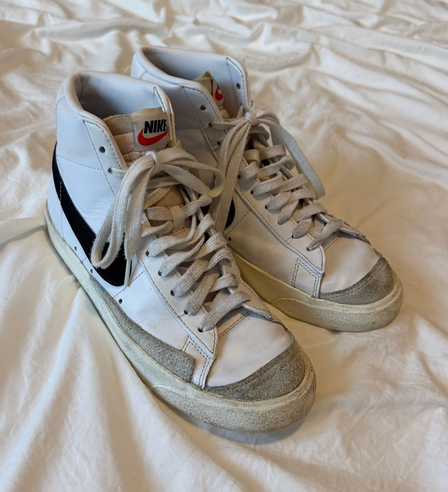 Nike Blazer Mid 77 - Image 1