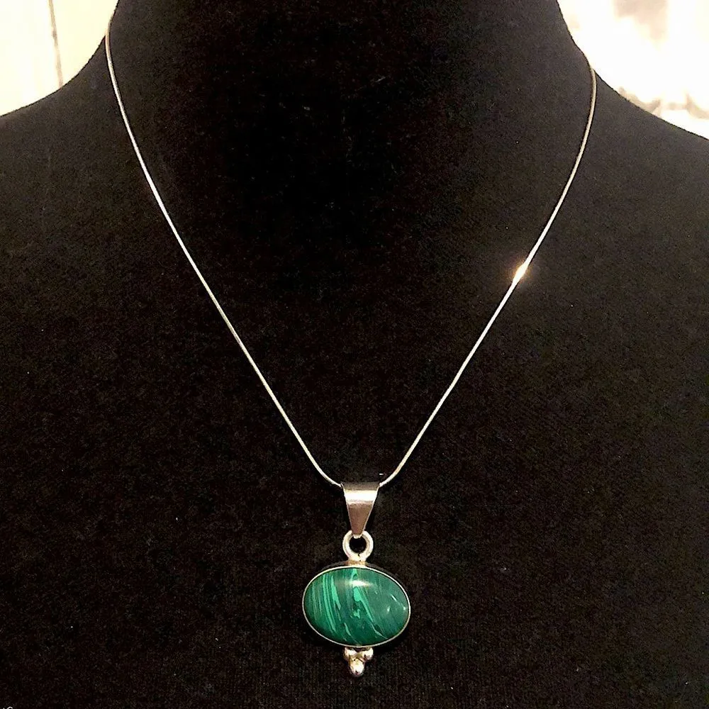 TAXCO Green Malachite Sterling Silver Pendant and Sterling Snake Chain Necklace Green - Image 2