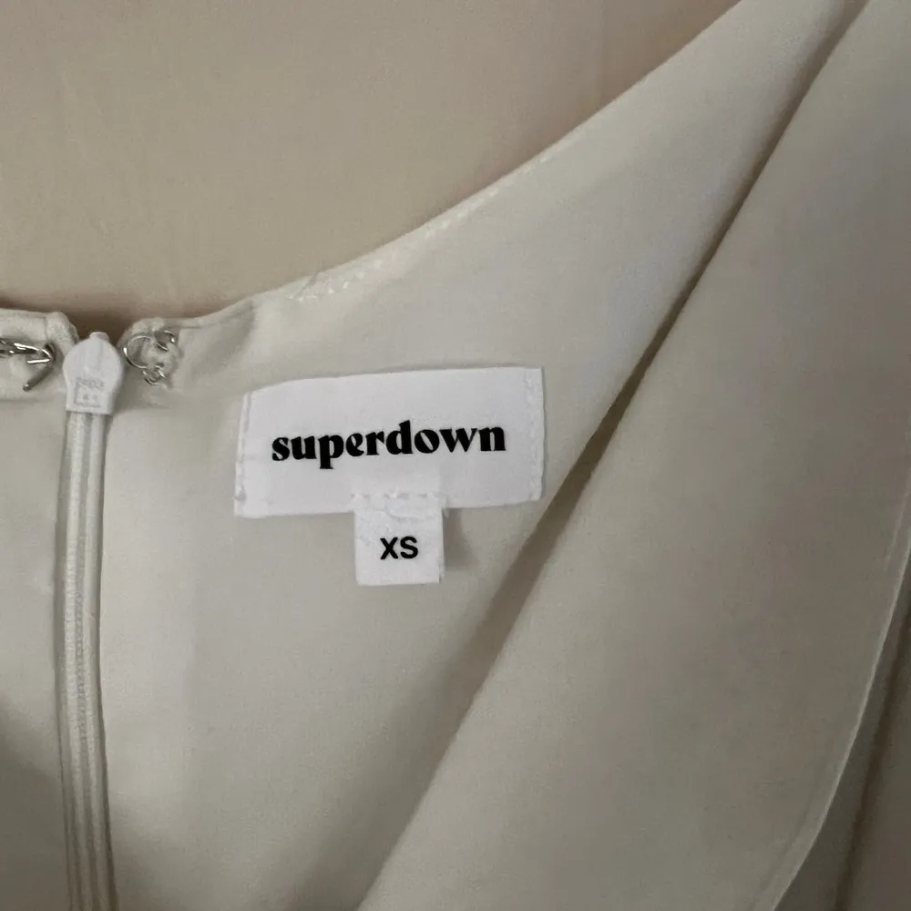 Superdown White Off the Shoulder Wrap Dress Size XS - Image 8