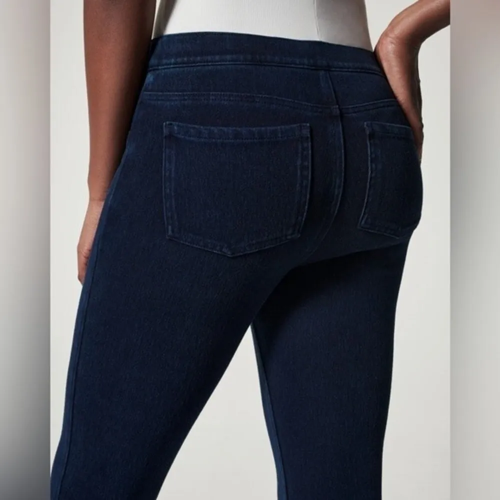 Spanx Jean-ish® Ankle Leggings in Twilight Rinse - Image 7