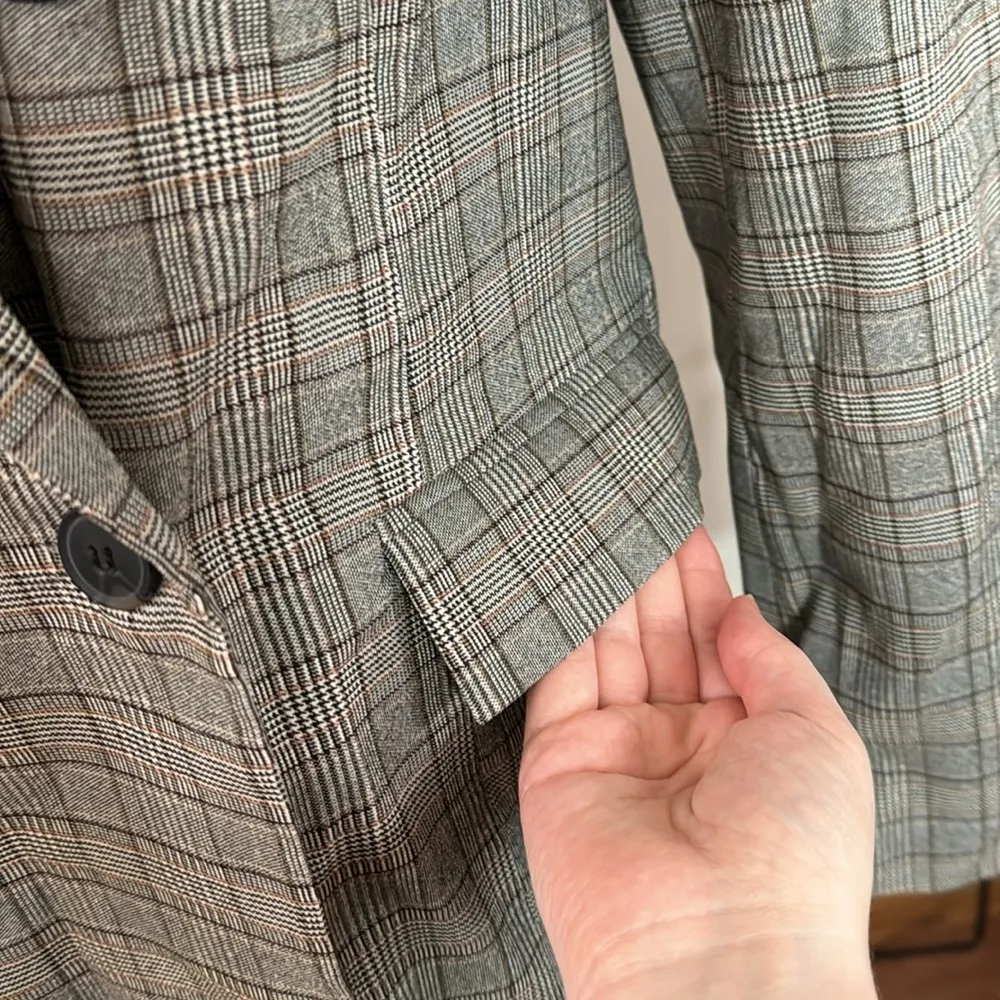 89th + Madison grey and tan double breasted Glen plaid blazer size XL Gray - Image 10