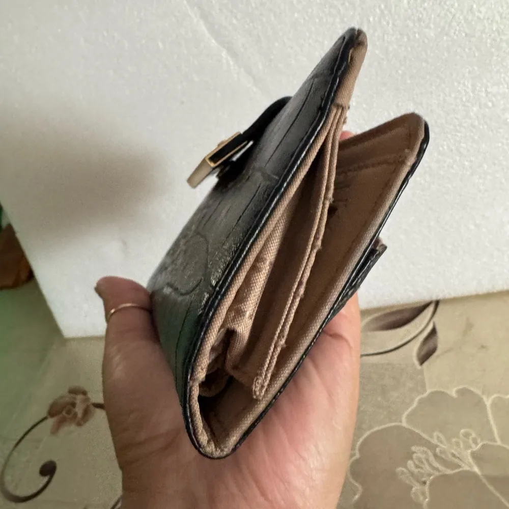 Liz Claiborne Black Croc-Embossed Clutch - Image 7