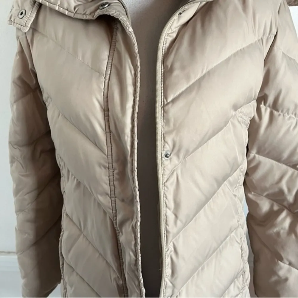 Kenneth Cole  • Tan Quilted Faux Fur Trim Hooded Down Puffer Coat - Image 100