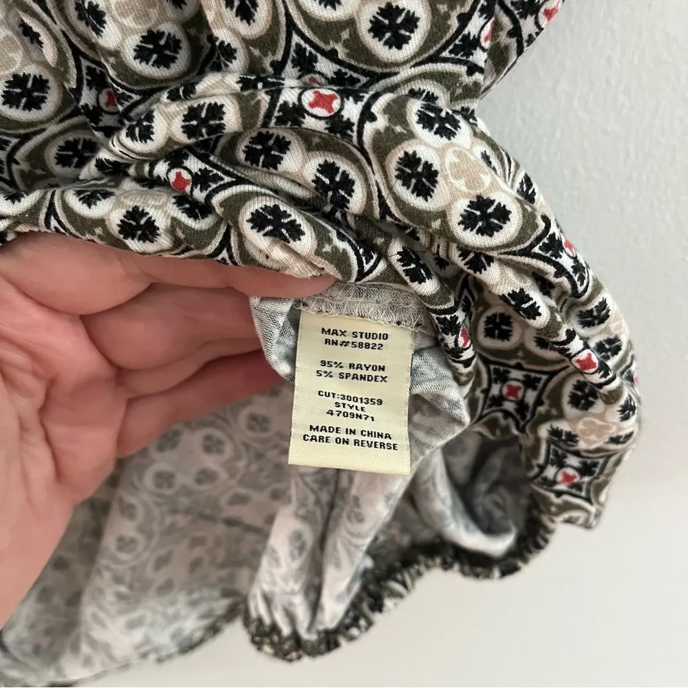 Max Studio Sage and Black Boho Short Sleeve Elastic Waist Size XL - Image 6