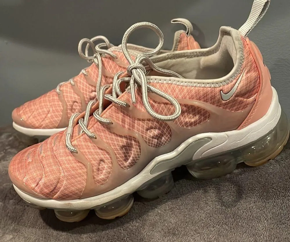 women’s air vapormax plus - Image 9
