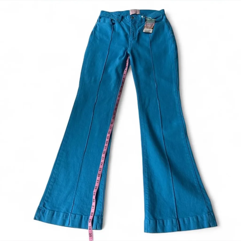 Revice Venus Flares in Ice Breaker - Image 8