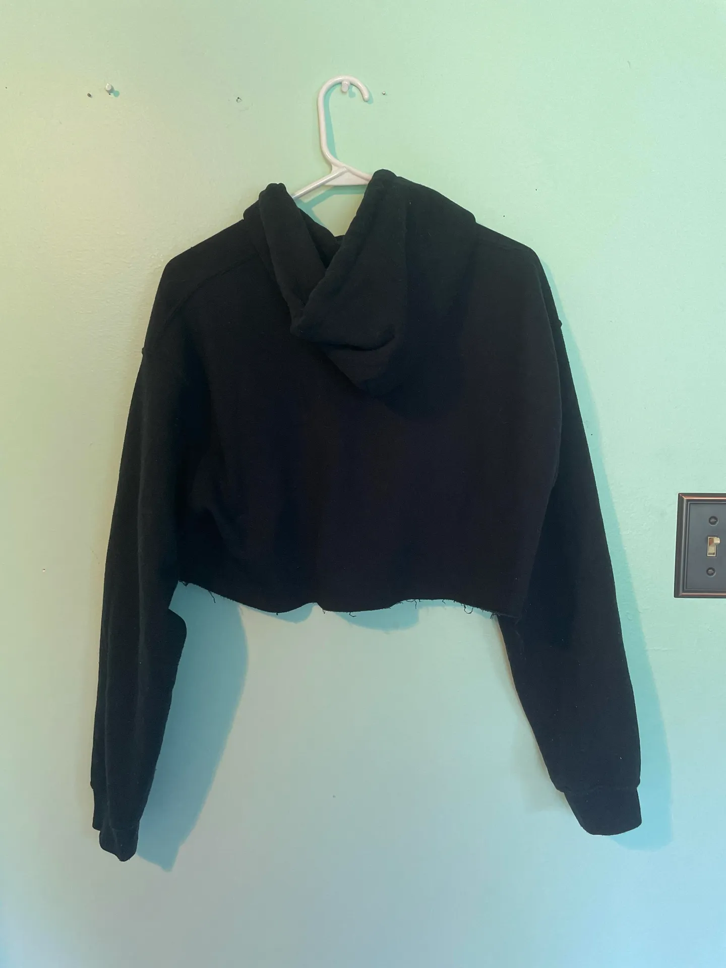 FILA Cropped Hoodie - Image 2