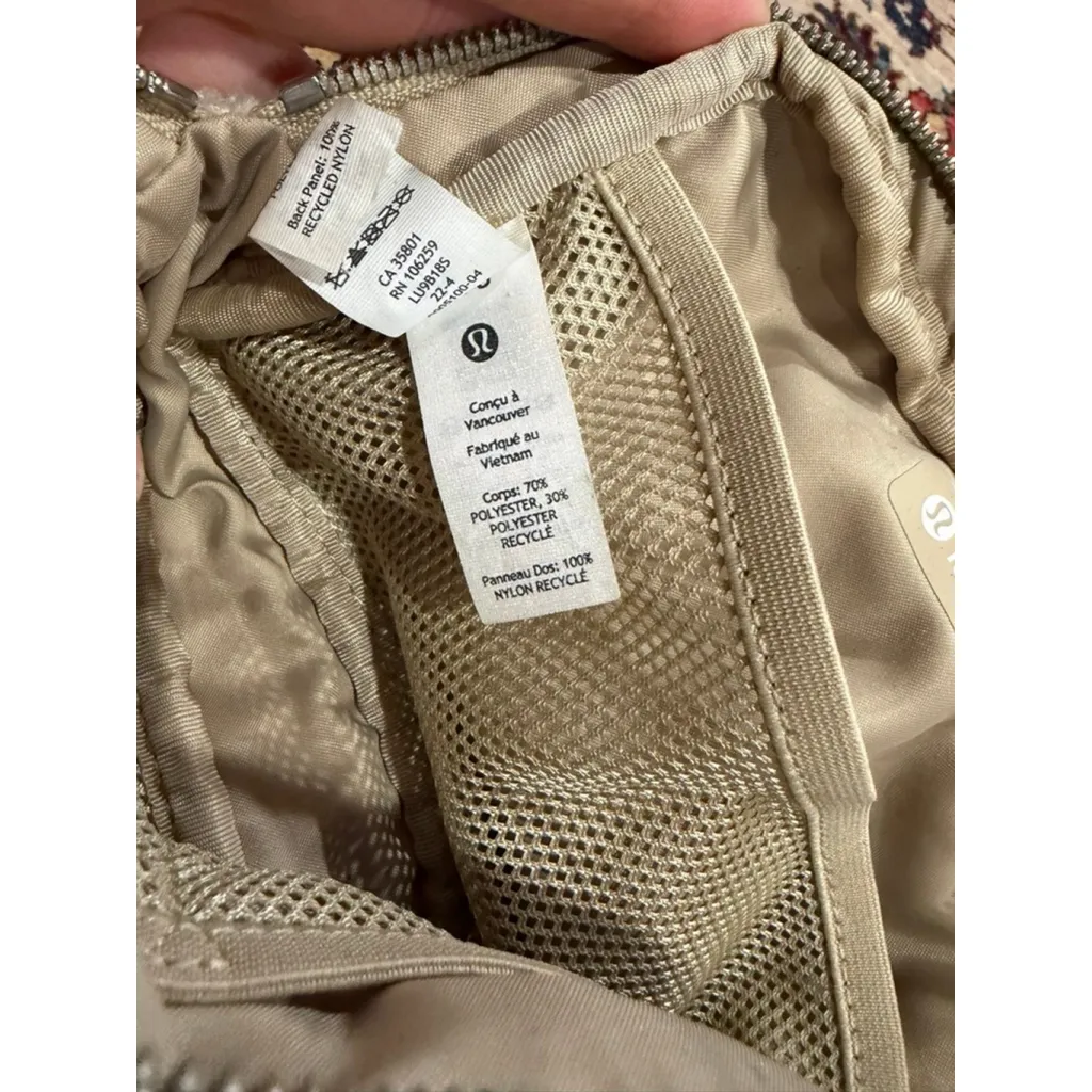 Lululemon Everywhere Belt Bag Fleece Sherpa Cream 1L Crossbody Dirty Spot - Image 10