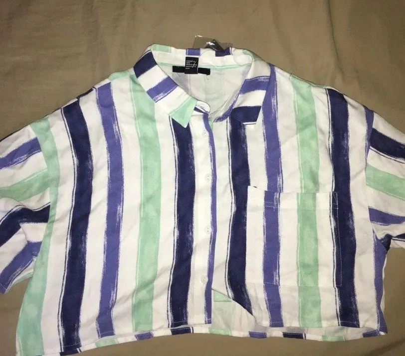 Forever 21 Striped Button Up Crop Top - Image 4