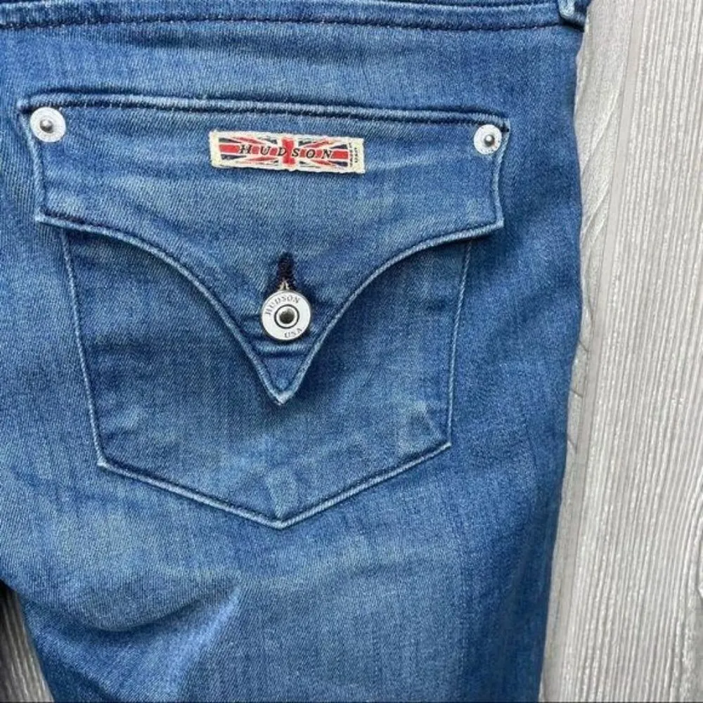 Hudson jeans rn 107906 light wash distressed blue jeans size 26 - Image 6