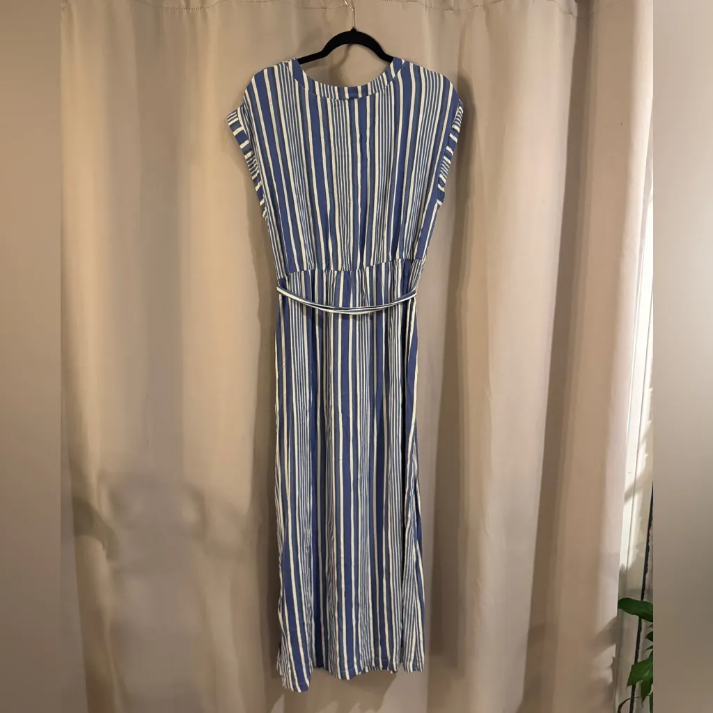 ECI Navy and White Striped Maxi Dress - Image 2