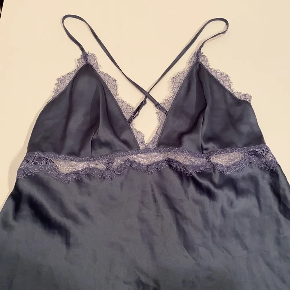 Victorias Secret night gown lace trim L purple - Image 9