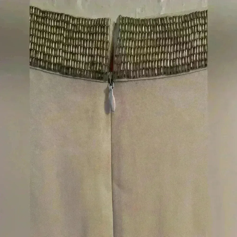 Alice + Olivia scoop neck, short sleeve, cream colored mini shift dress; size XS - Image 6