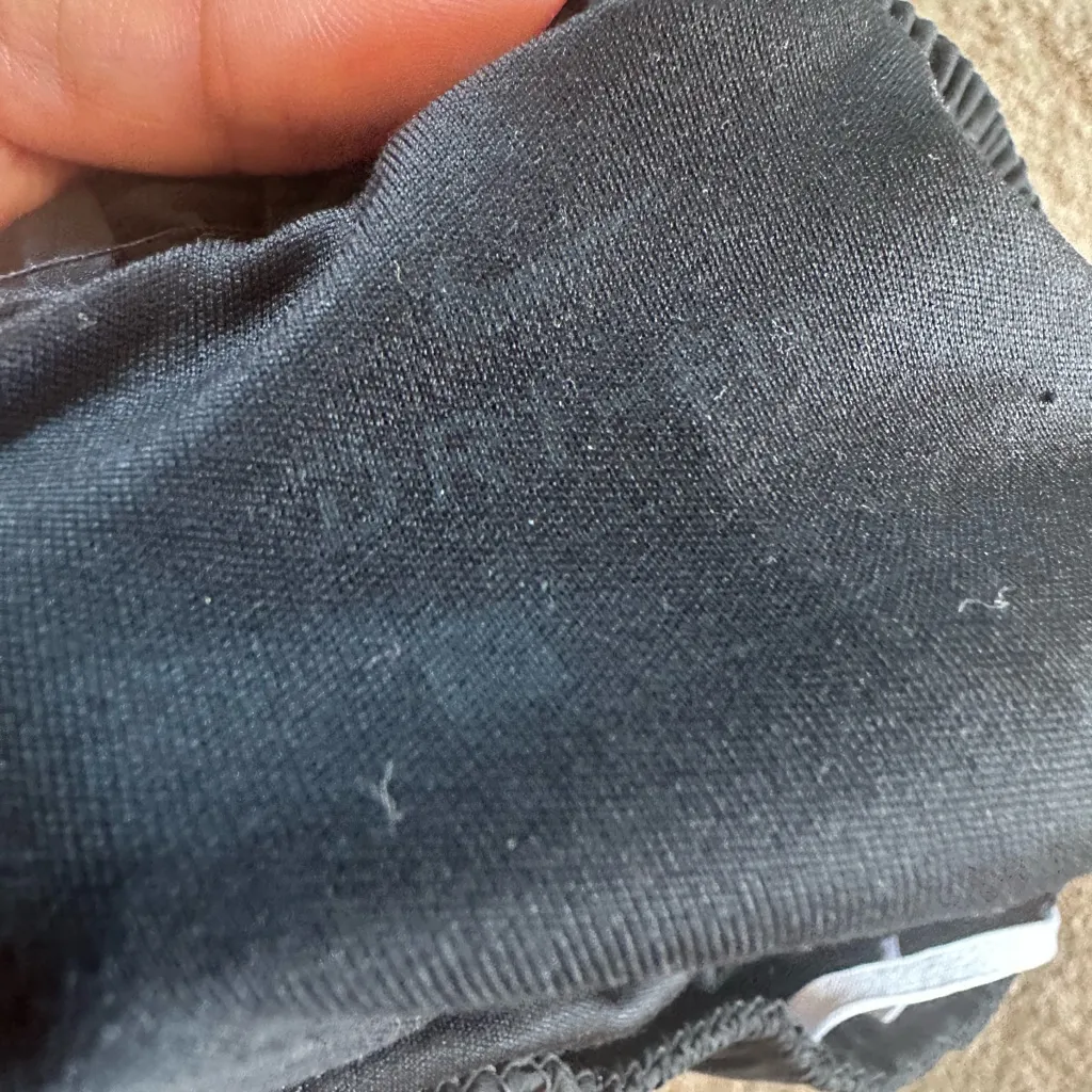 Girls Nike Drifit black shorts xs - Image 2