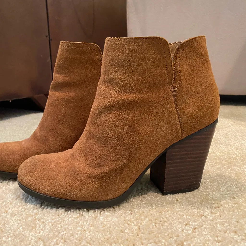 Cognac/Brown Heeled Booties - Image 2