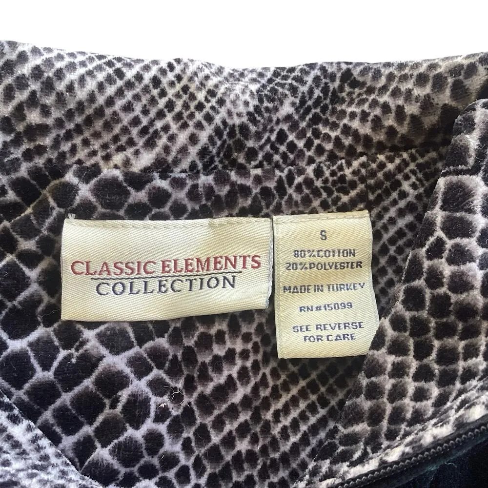 Classic Elements Velvet  Quarter Zip Pullover - Image 5