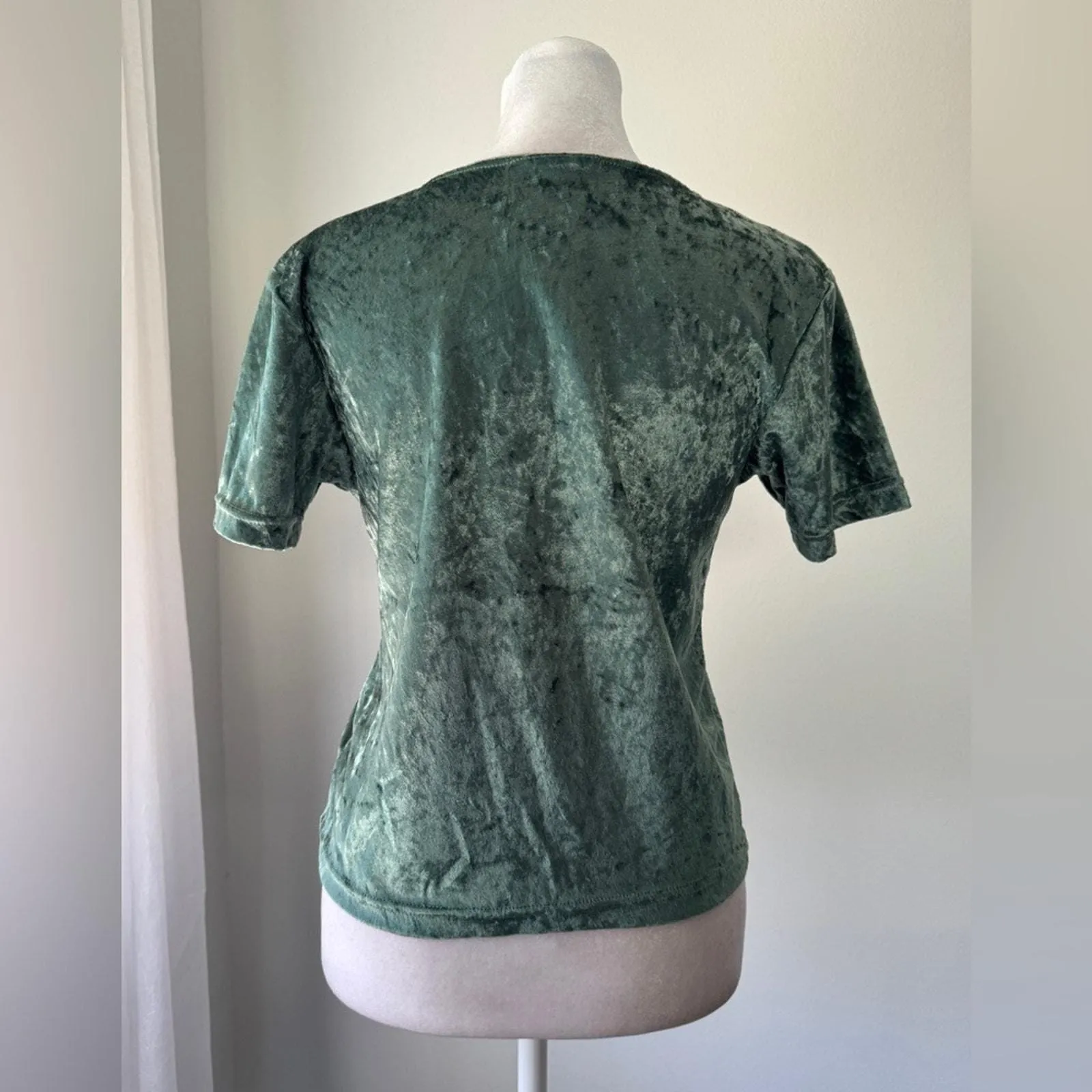 Vintage ‘90s Carreau Sport Light Forest Green Velvet Short Sleeve Blouse - Image 4
