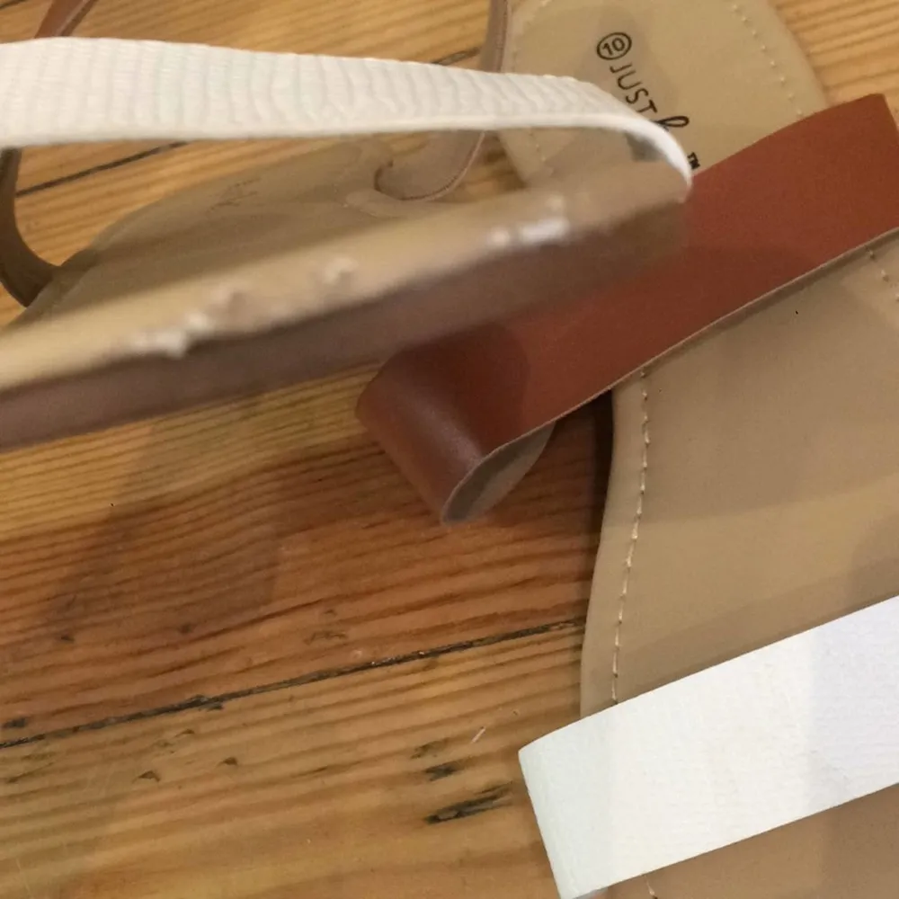 Just be Two Strap Sandals Two Toned Tan White Slip on Sandals Women's Size 10 - Image 7