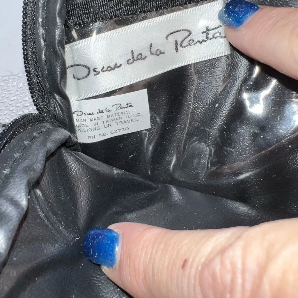 Oscar De‎ La Renta Vintage Needlepoint Pouch With hangtag and Tassel - Image 9