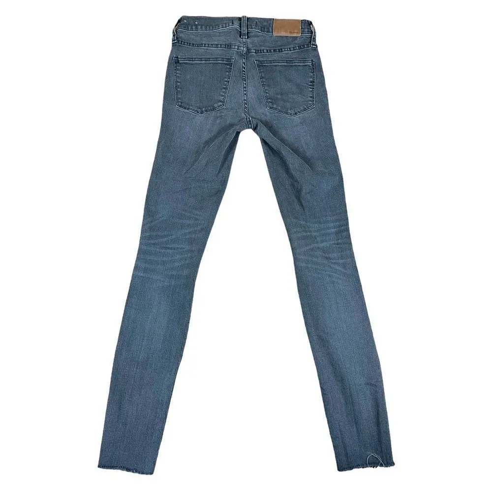 Madewell Distressed Black Washed 9” High-rise Skinny Jeans - Image 4