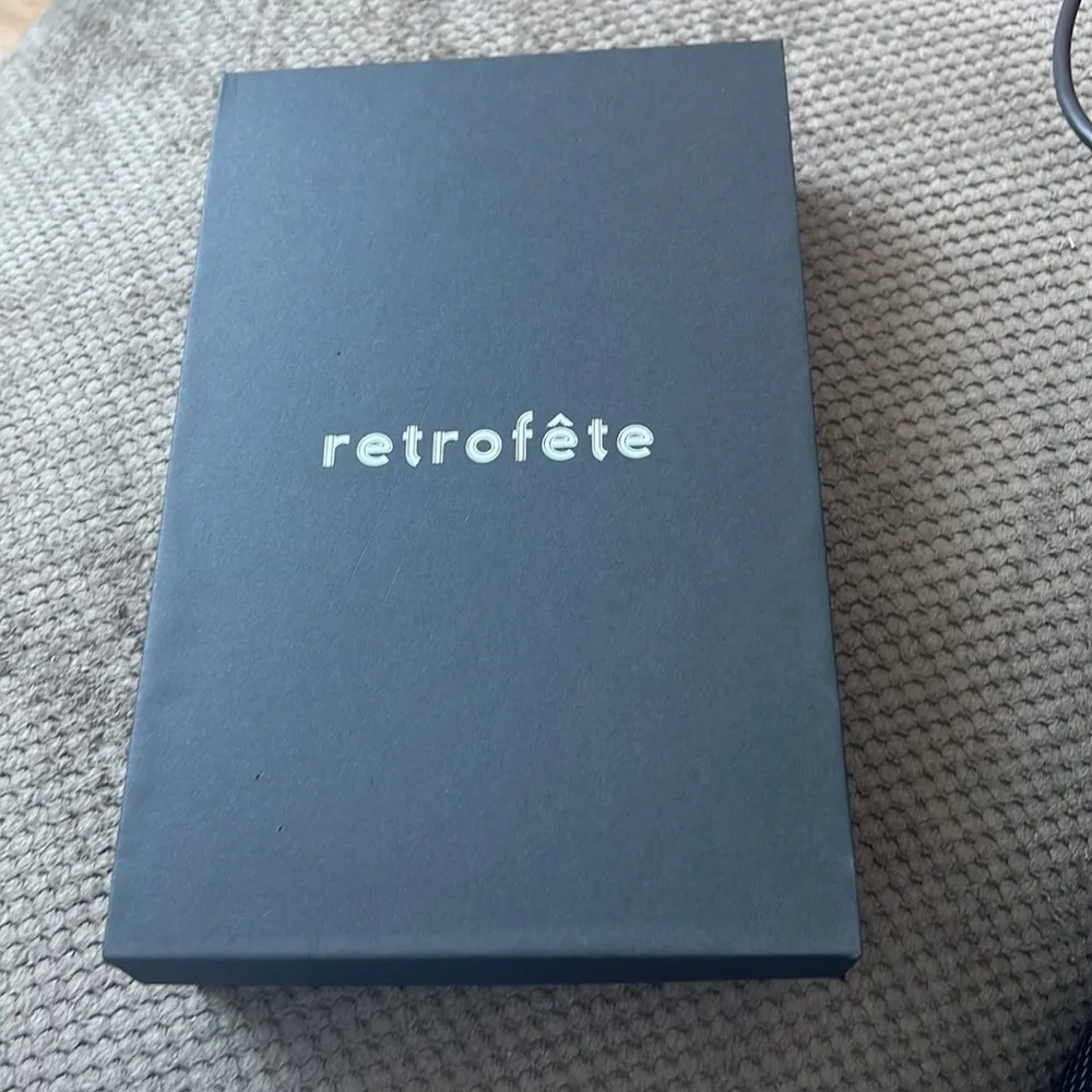 NWT Retrofete PLAZA SEQUIN KNIT GLOVES - Image 10