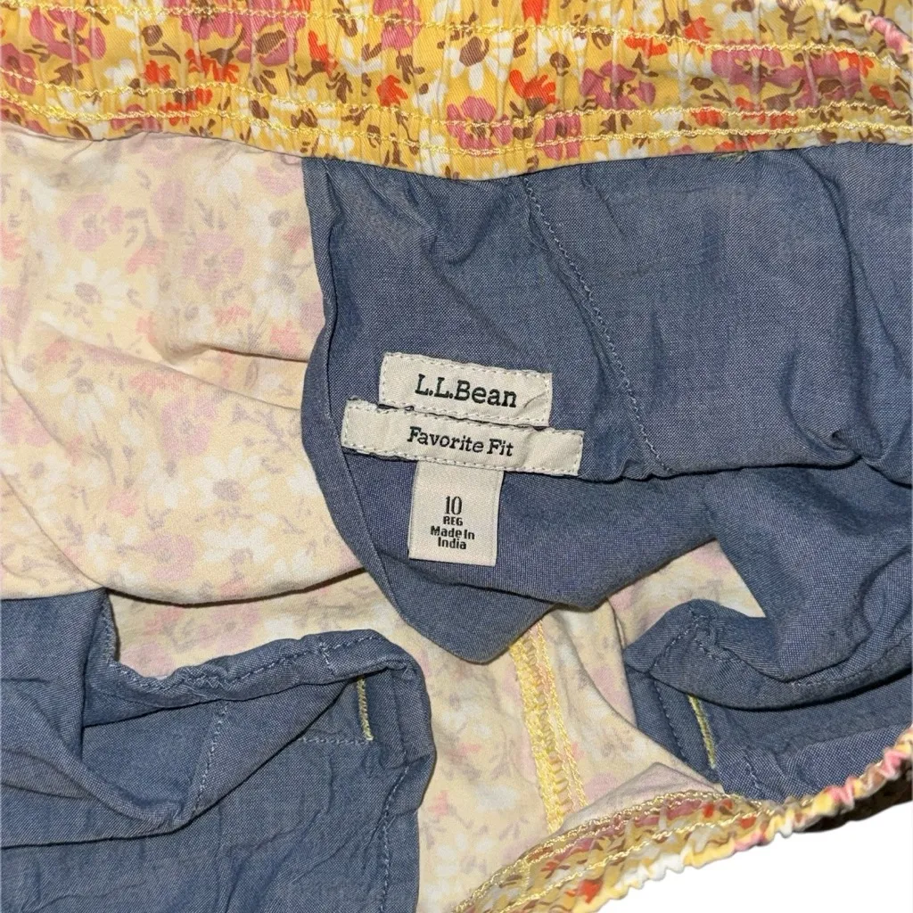 L.L. Bean Favorite Fit Yellow Floral Pull - Image 6