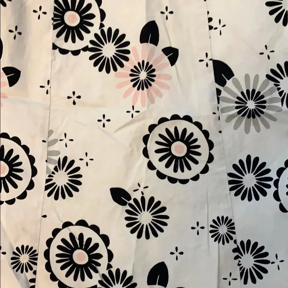 Women’s Strapless  white print dress size 2 - Image 2