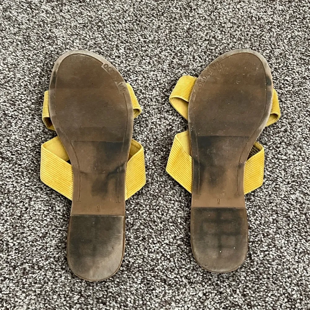 Old Navy Mustard Tan Sandals X-Pattern Straps - Image 2