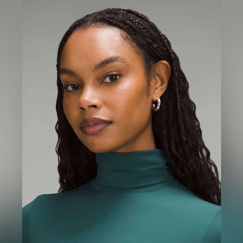 Lululemon NWT Wundermost Ultra Soft Nulu Turtleneck Storm Teal Bodysuit Size L - Image 2