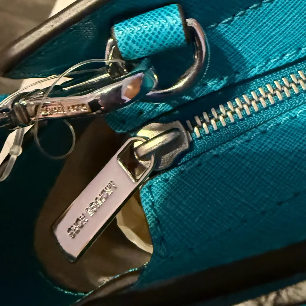 Michael Kors SELMA MD TZ Satchel Aquamarine Saffiano Leather - Image 4