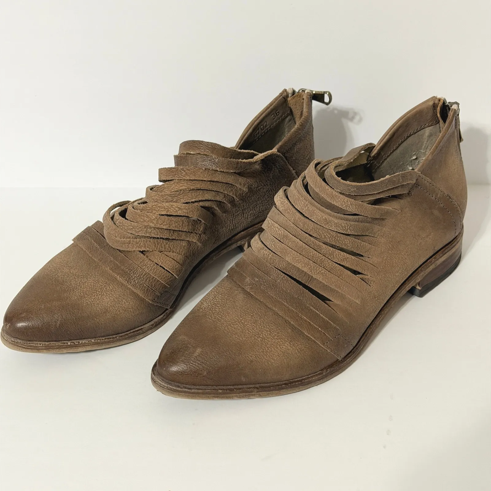 Free People Lost Valley Ankle Boot Size 36 Distressed Fall Western Booties - Image 7