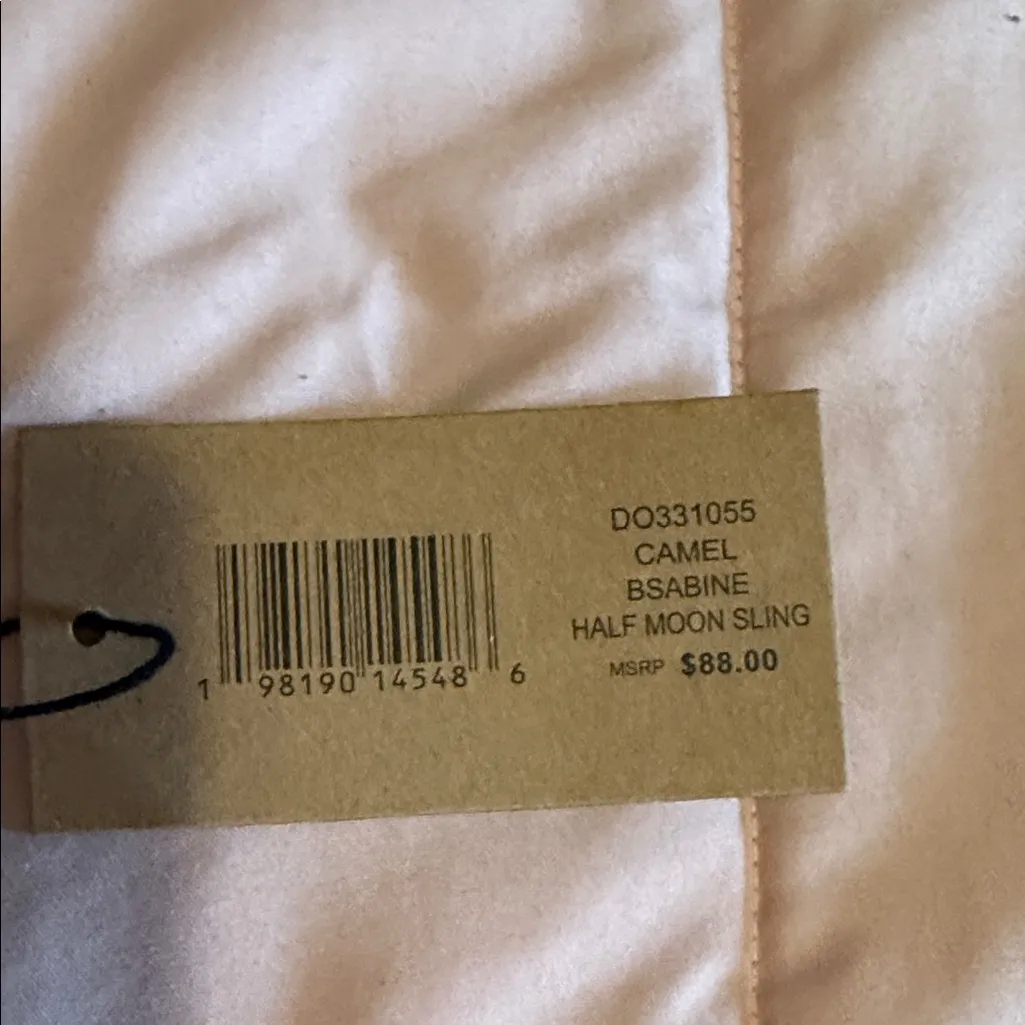 Steve Madden Beige Crossbody Bag with Chain Detail - Image 8