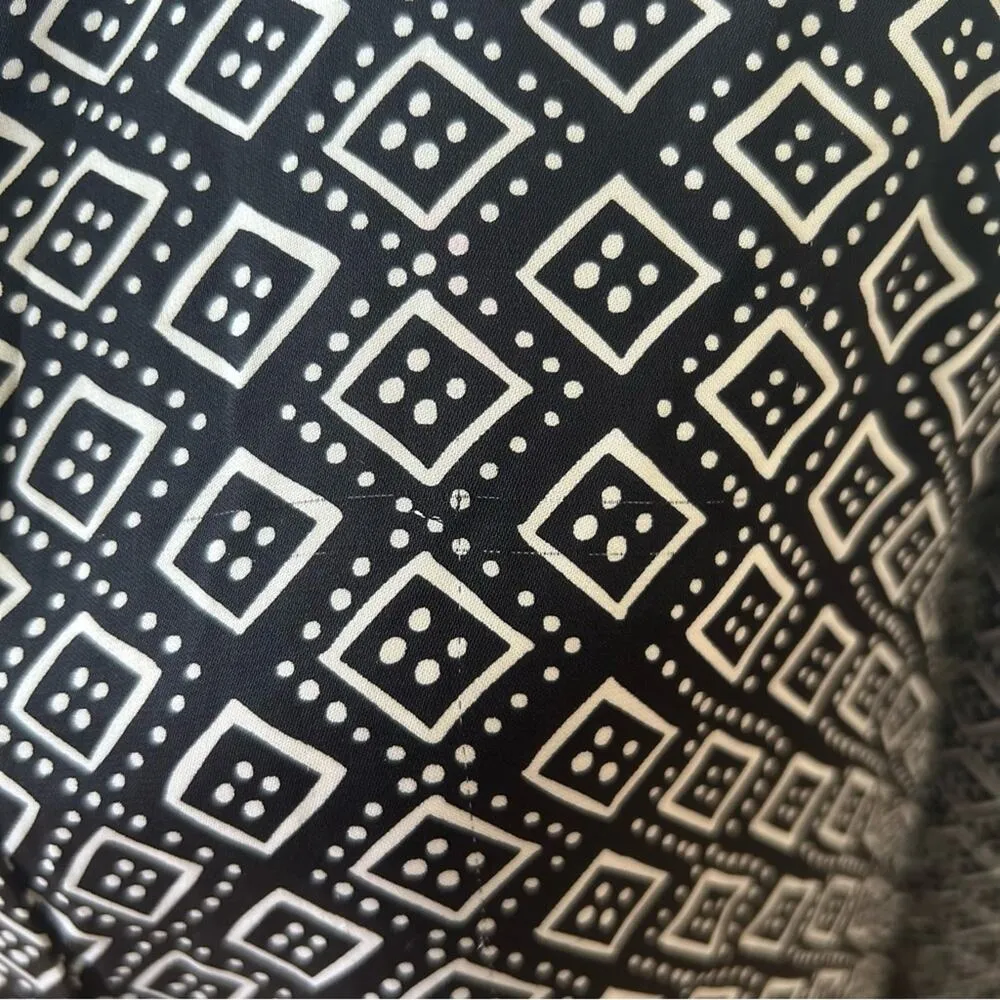 Diane Von Furstenburg Silk Black & White Flutter Hem Shirt Dress-Small Flaw - Image 7