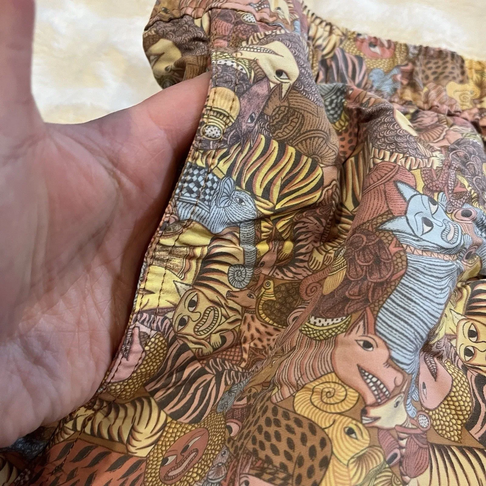 Patagonia Womens Barely Baggies Shorts Animal Print Size XL Funky Bohemian - Image 8