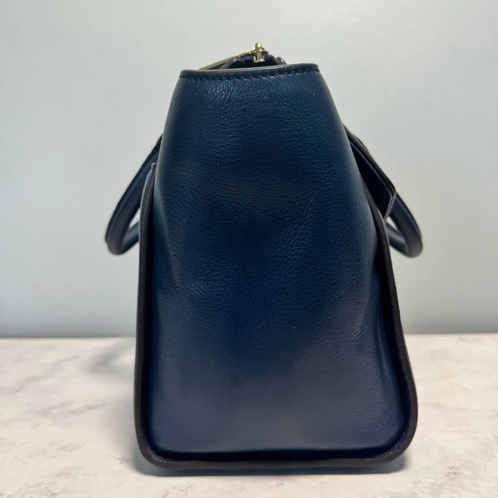 Women's Michael Kors Leather Large Hudson Satchel Tote Navy Blue Gold Logo - Image 5