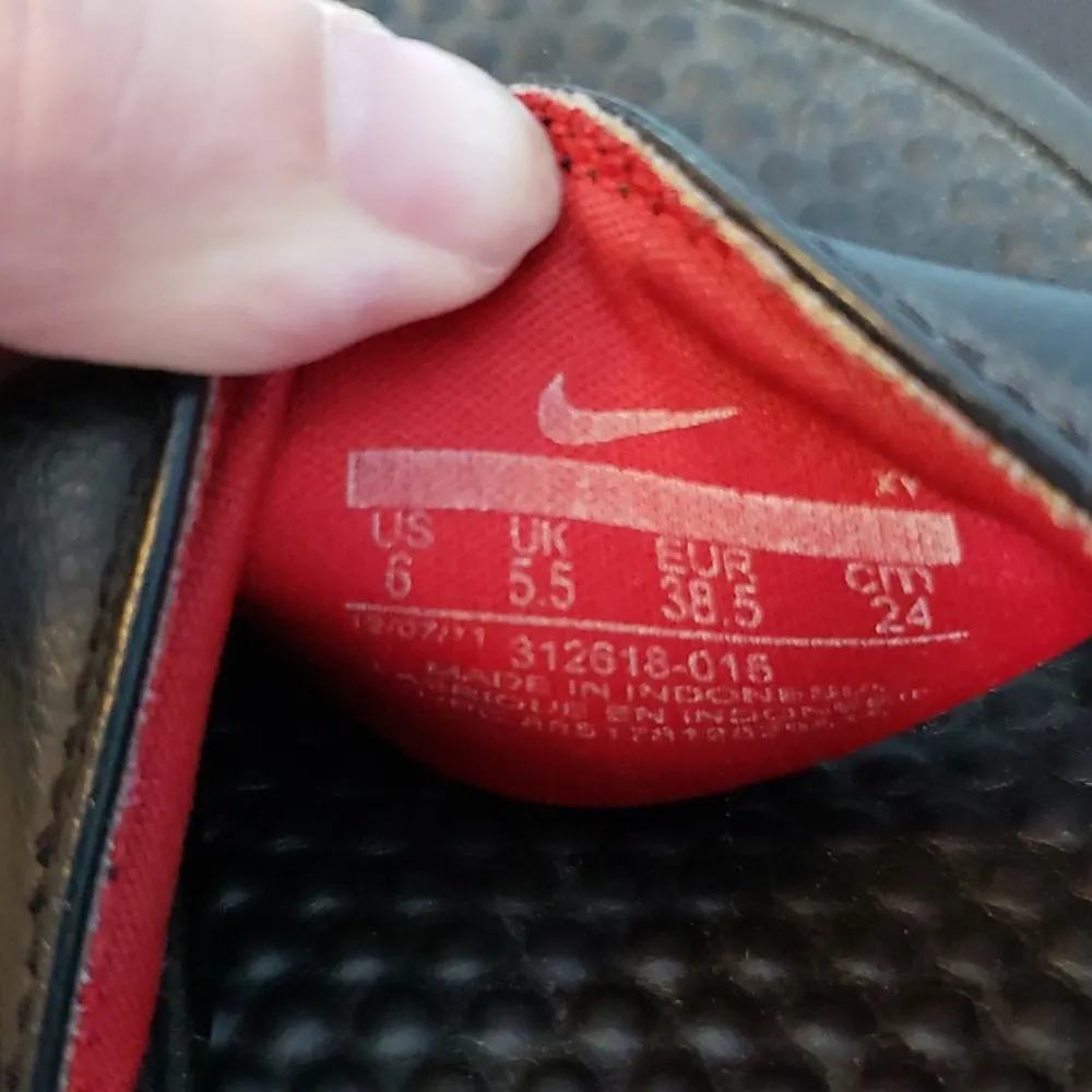 Nike  Slides - Image 3