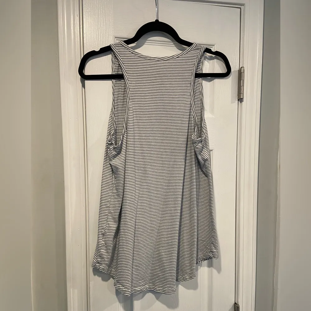 Universal Thread Size M Lafayette Tank Top Racerback Navy White Stripe Round Hem - Image 6