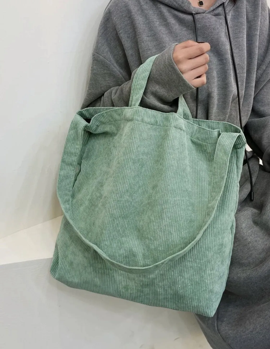 Urban Outfitters Green tote bag - Image 3