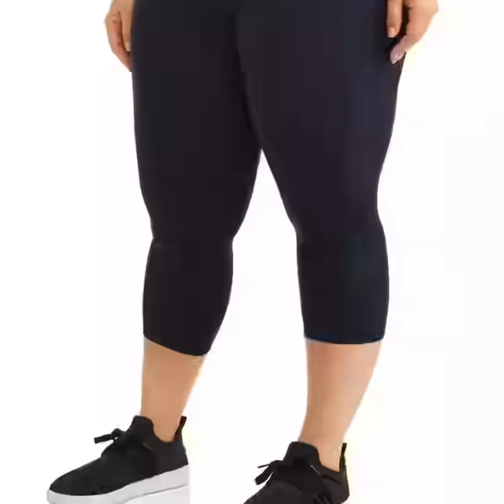 Athletic Works Black Stretch Mid Calf Capris - Image 2
