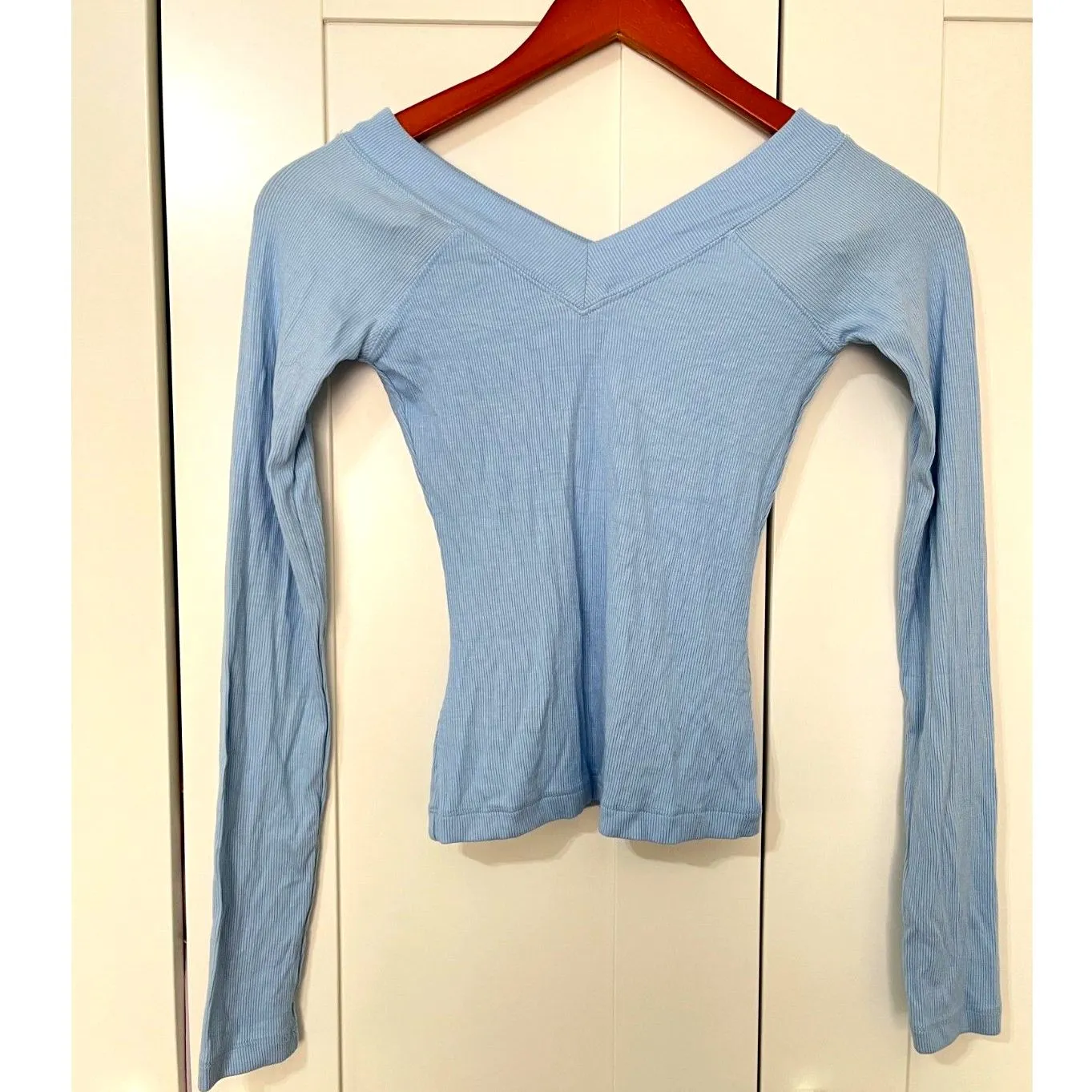 BDG Shannen Off-The-Shoulder Long Sleeve Tee Size XS Baby Blue NWOT UO - Image 5