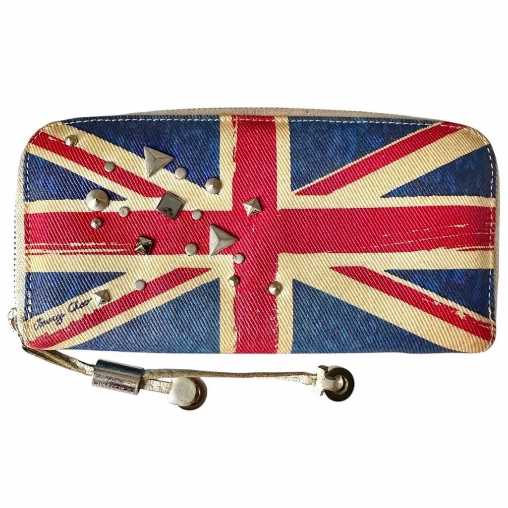 Jimmy Choo Union Jack Studded Leather Zippy Wallet - Limited Edition - Image 2