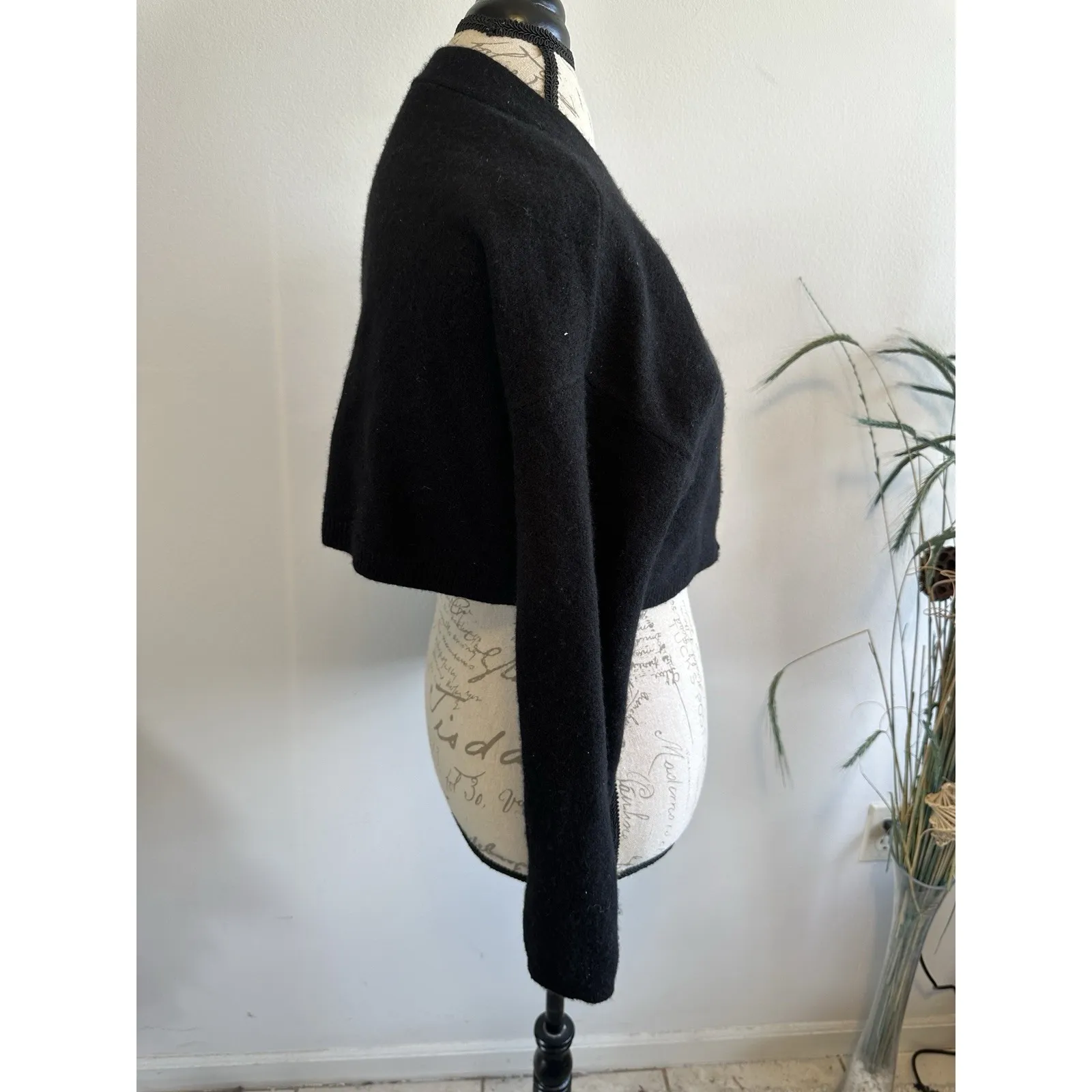 Reformation Val Crop Wool Cardigan Black Size XSmall Missing‎ Button - Image 2