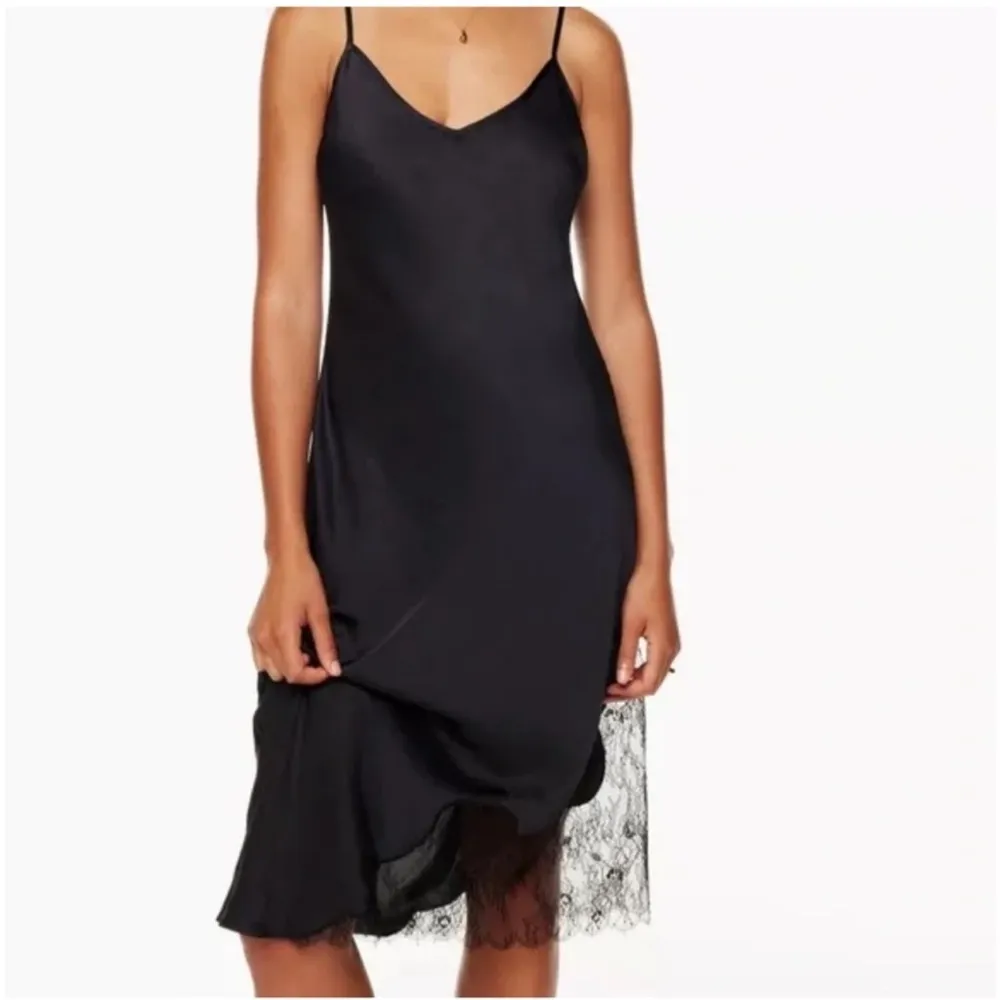 Aritzia - Wilfred - Sonnet Satin Dress - VITAL PINK/KHAKI
ROSE
VITAL/KAKI size S - Image 3