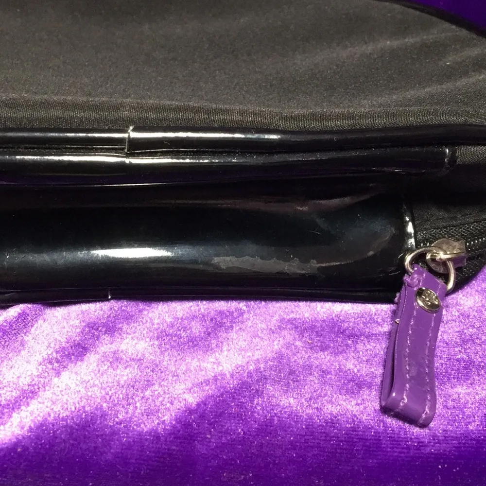 LADIES’ Lancôme Black & White Makeup Pouch - Image 5