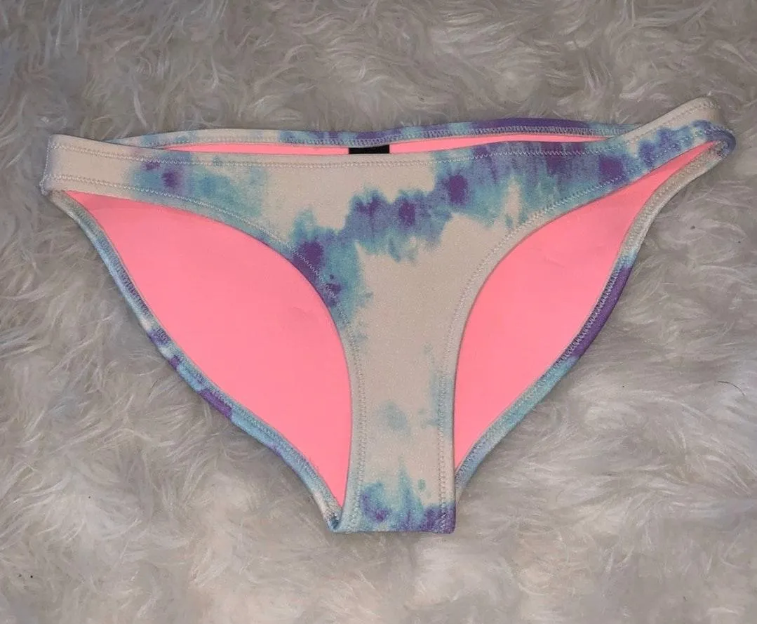Triangl Tie Dye Bikini Bottoms - Image 2